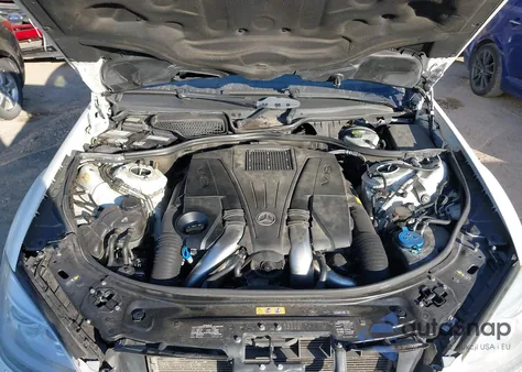 2013 Mercedes-Benz S 550 z USA, uszkodzony, nr VIN WDDNG7DB9DA495780